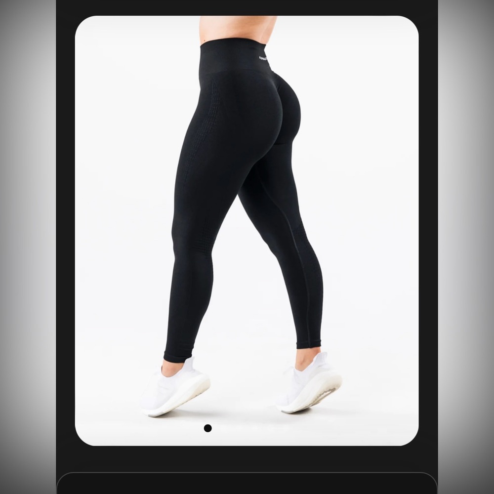 Amplify contour legging